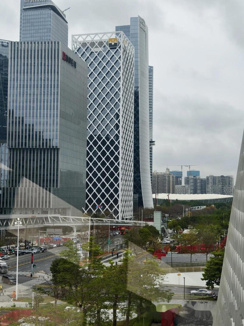 洞察市场风云，精明采购策略